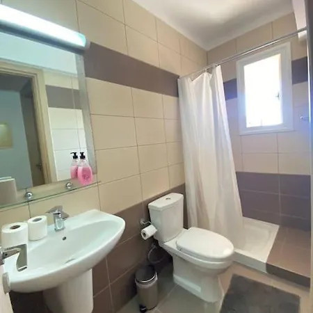 Apartment 2bedroom Apt With Communal Pool Mazotos